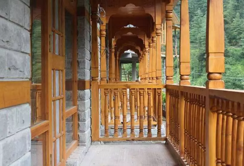 ホテル 8fold By Larisa, Jibhi