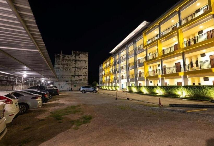 هتل The Nest Krabi