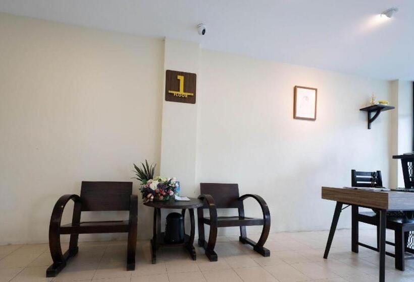 هتل The Nest Krabi