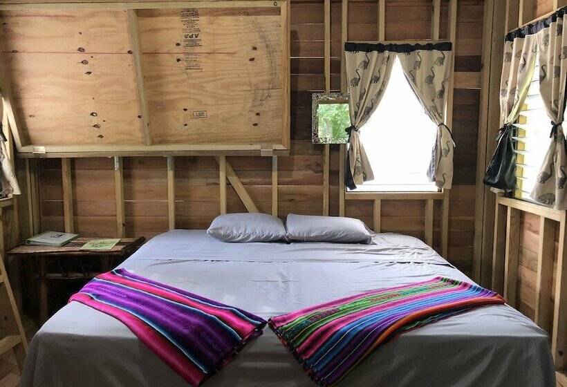 فندق T.r.e.e.s Research Center And Eco Lodge