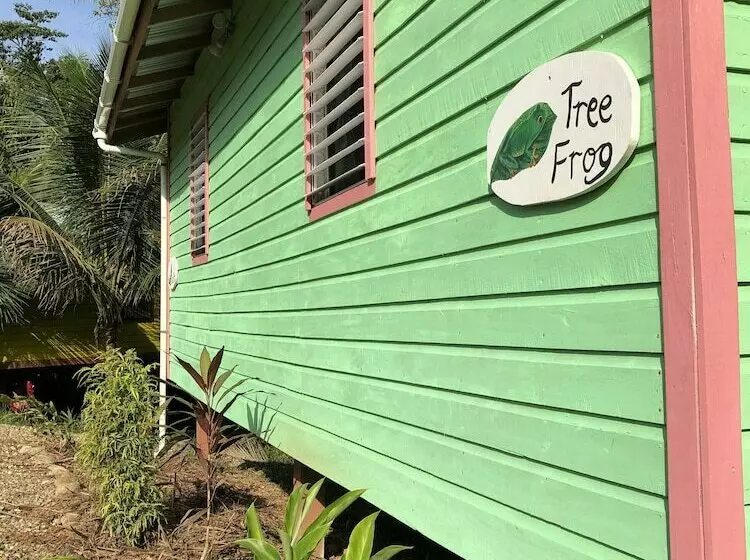 ホテル T.r.e.e.s Research Center And Eco Lodge