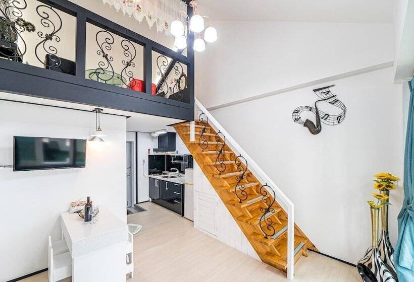 Namhae Opera House Pension