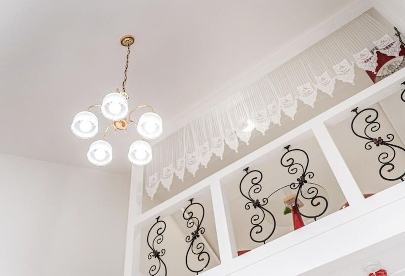 Namhae Opera House Pension