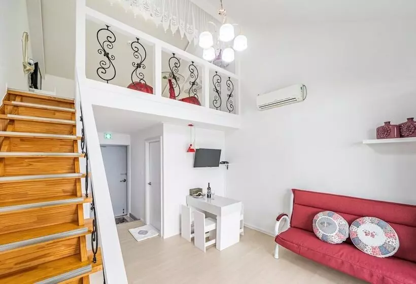 Namhae Opera House Pension