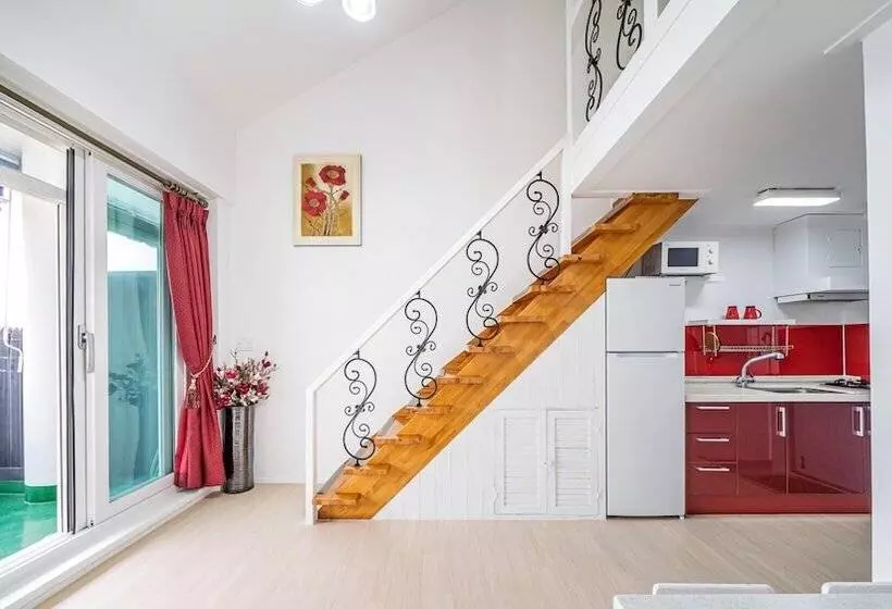 Namhae Opera House Pension