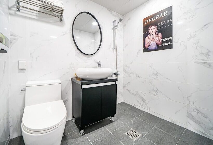 Namhae Opera House Pension