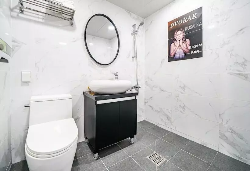 Namhae Opera House Pension