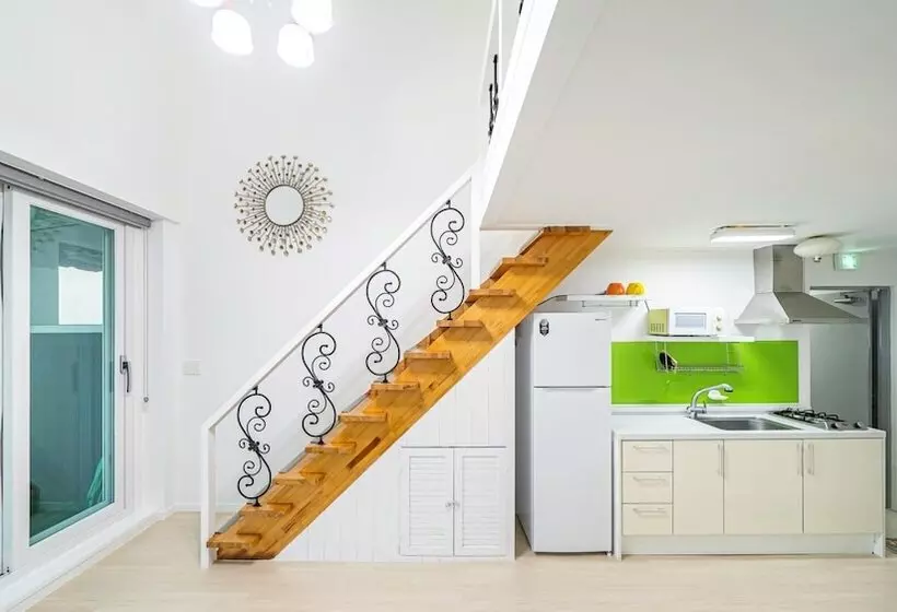 Namhae Opera House Pension