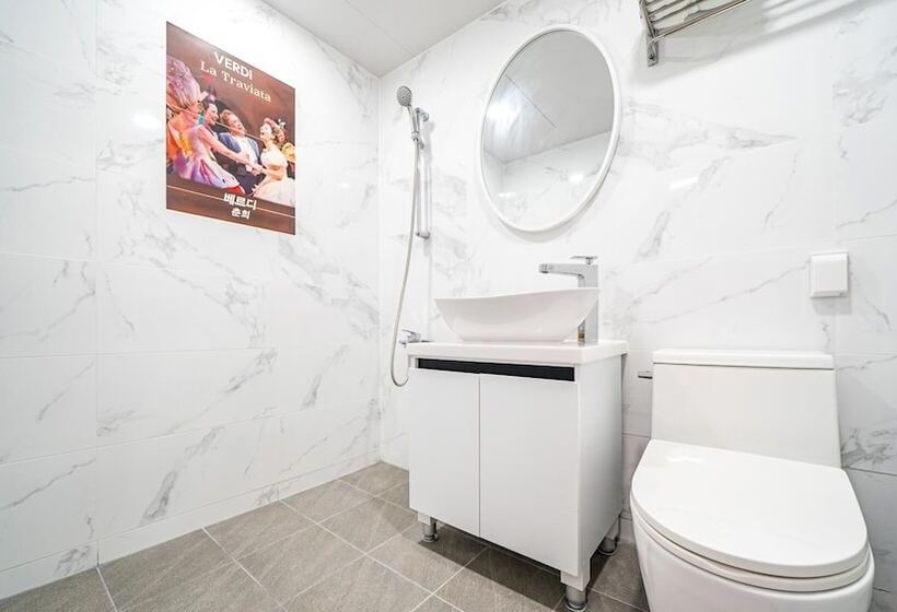 Namhae Opera House Pension