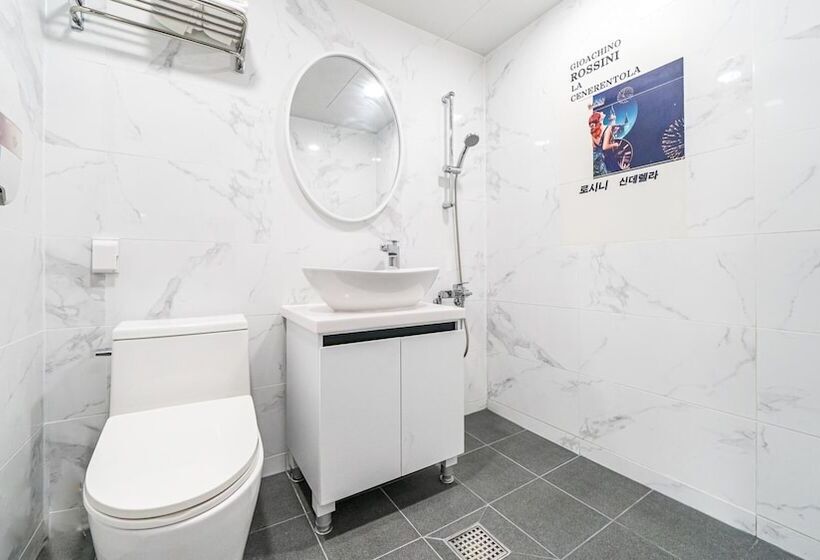 Namhae Opera House Pension