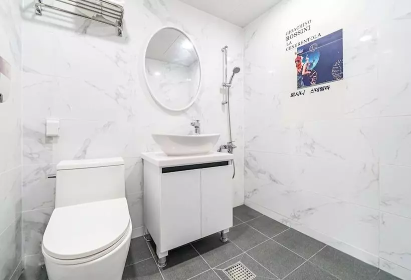 Namhae Opera House Pension