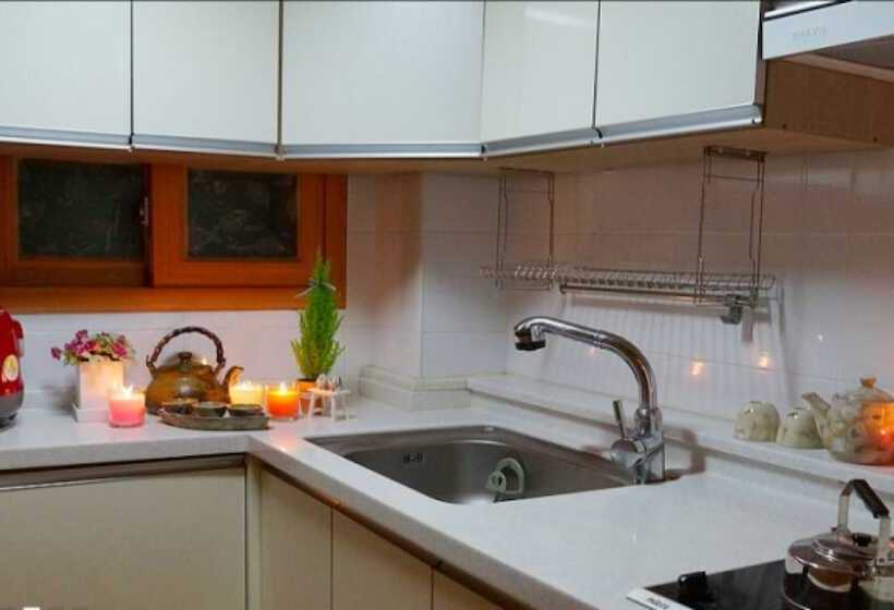 Taean Gomseom Hwangto Pension