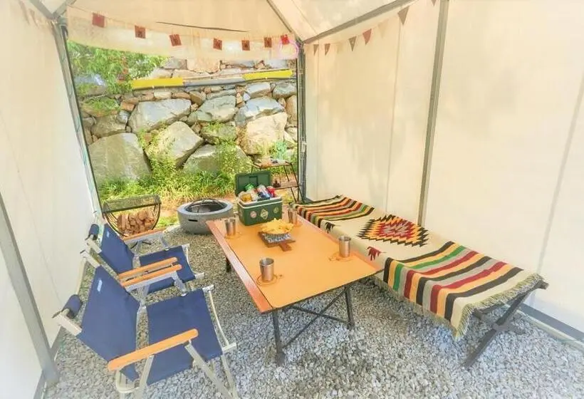 Taean Gomseom Hwangto Pension