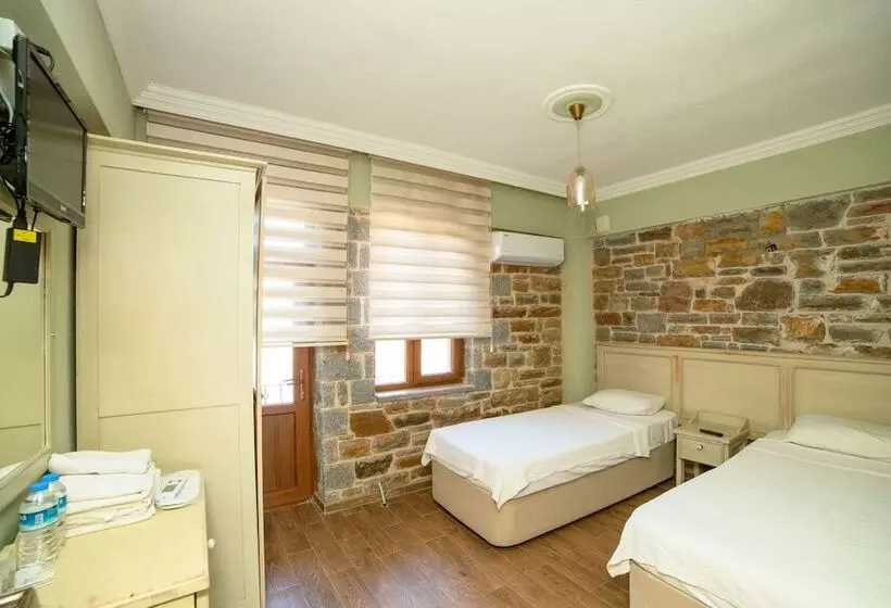 Yakamoz Otel