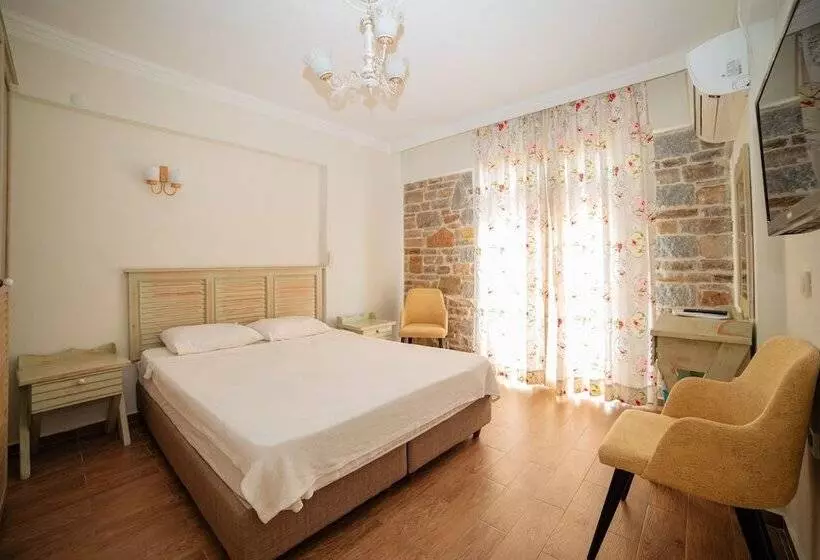Yakamoz Otel