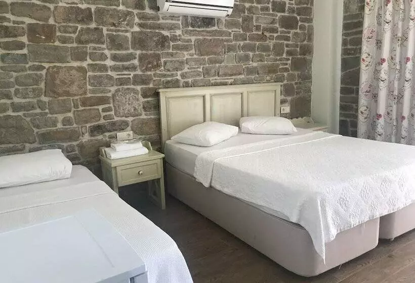 Yakamoz Otel