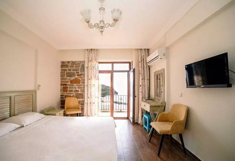 Yakamoz Otel