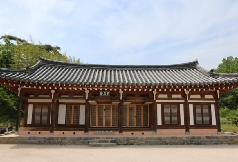 酒店 Youngcheon Gwiaegotaek Hanok Pension