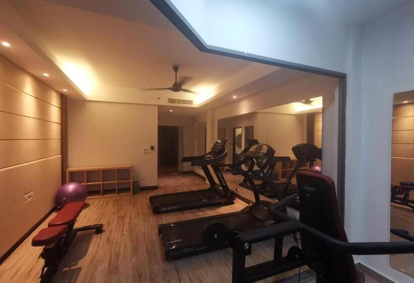 فندق Pacific Regency Beach Resort Port Dickson