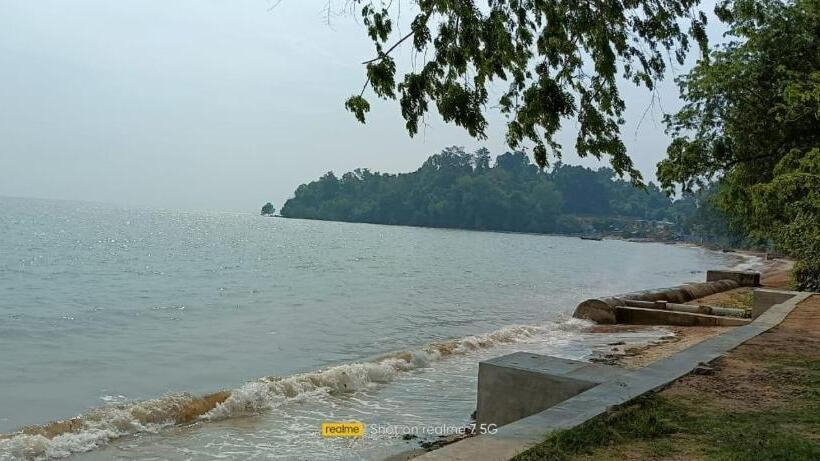 فندق Pacific Regency Beach Resort Port Dickson