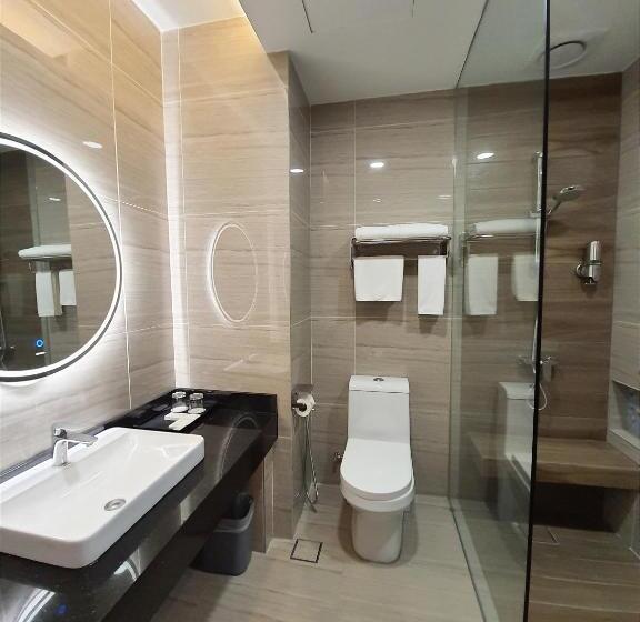 فندق Pacific Regency Beach Resort Port Dickson