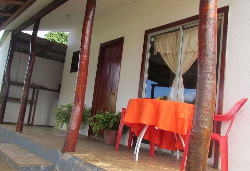 هتل Cabañas Peretei