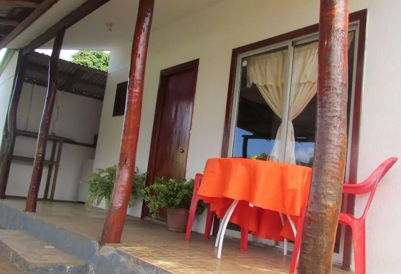 هتل Cabañas Peretei