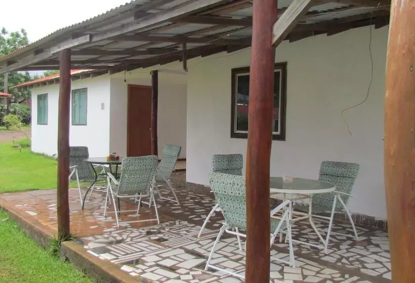 هتل Cabañas Peretei