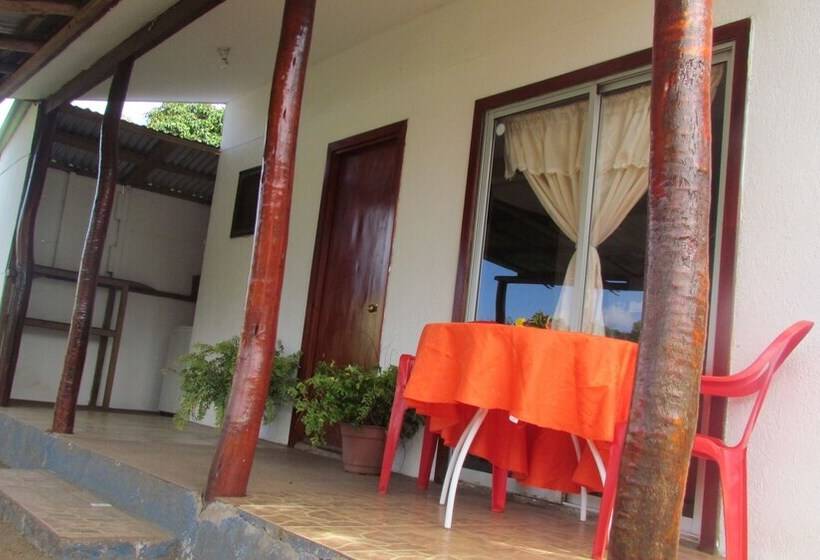 هتل Cabañas Peretei