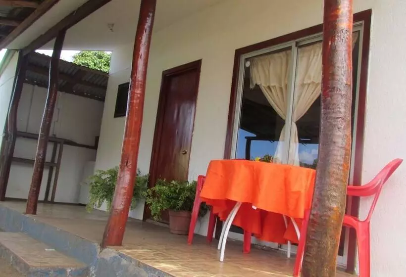 هتل Cabañas Peretei