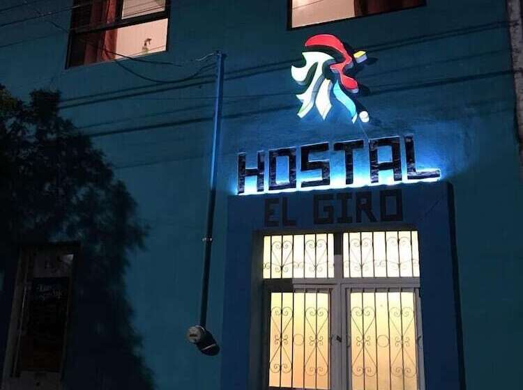 هتل El Giro Hostal Hostel