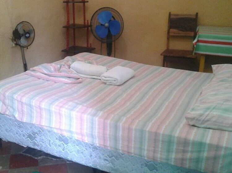 هتل Hostal La Mexicana