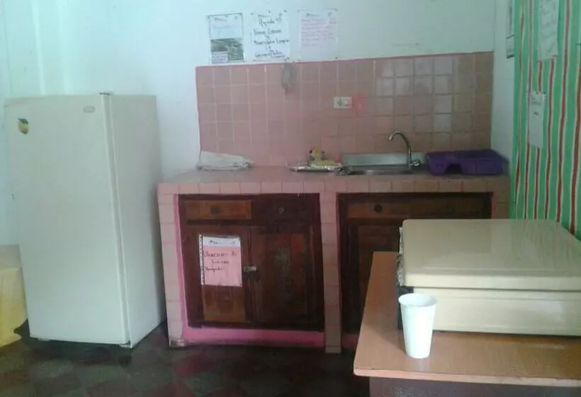 هتل Hostal La Mexicana