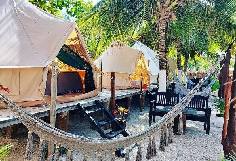 בית מלון כפרי Playa Las Palmas Glamping Tulum