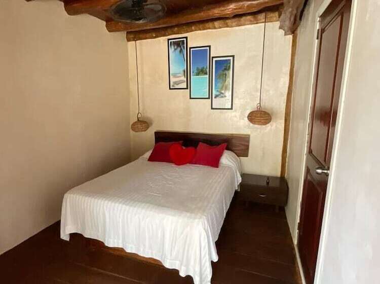 בית מלון כפרי Playa Las Palmas Glamping Tulum