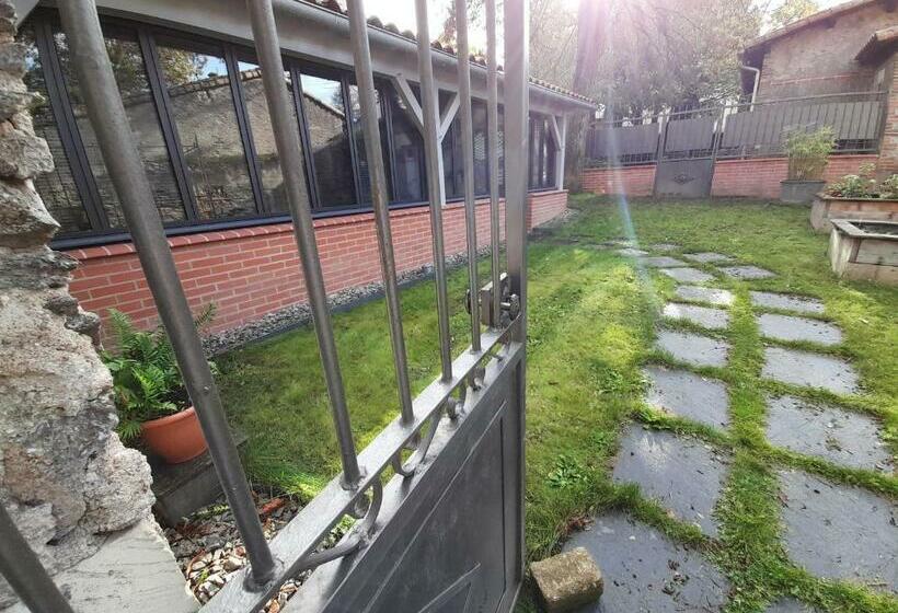 ベッドアンドブレックファースト L Inattendu