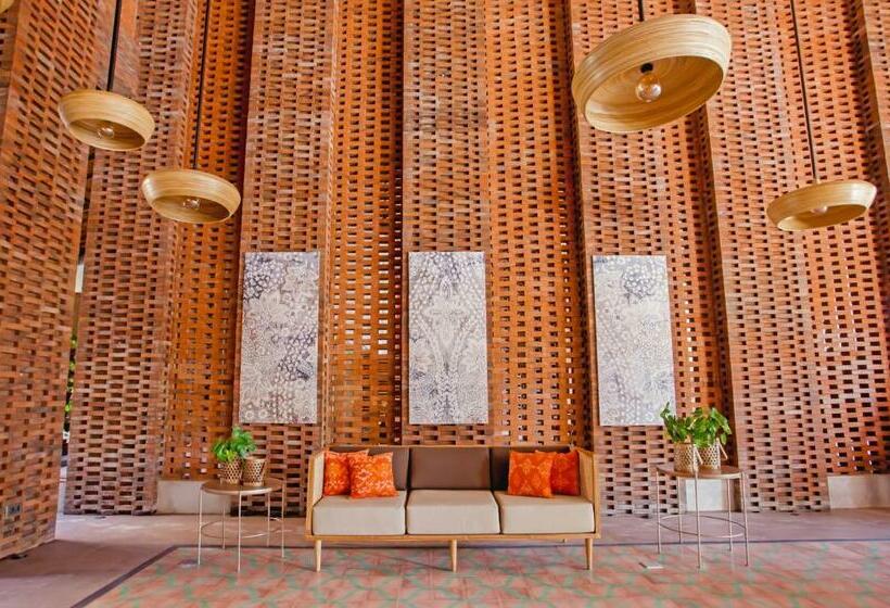 בית מלון כפרי Amnaya Resort Nusa Dua