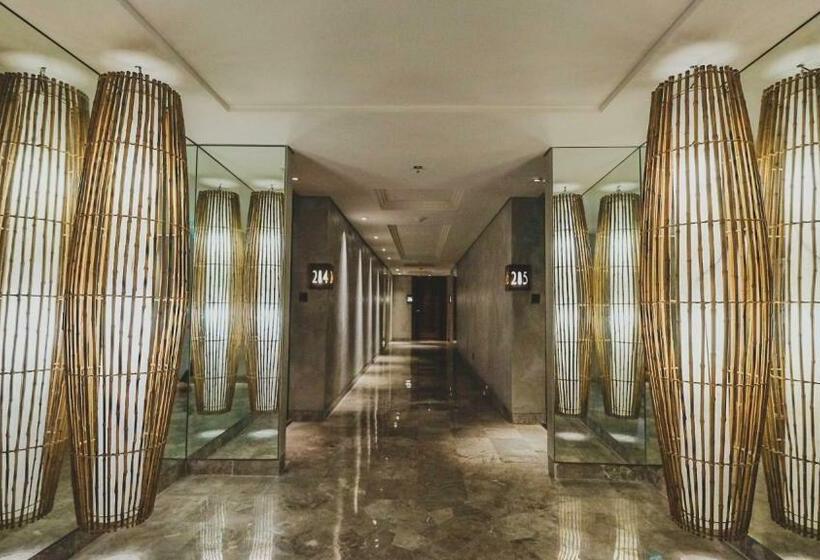 בית מלון כפרי Amnaya Resort Nusa Dua