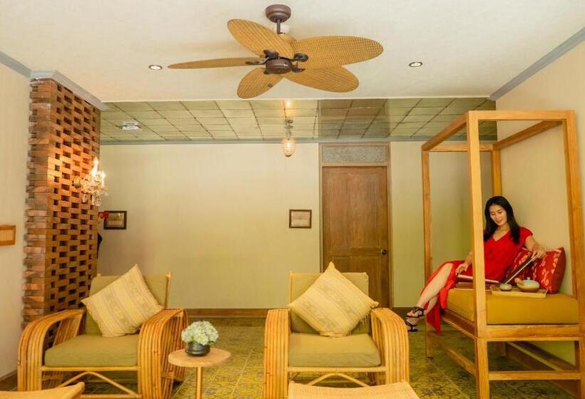 בית מלון כפרי Amnaya Resort Nusa Dua