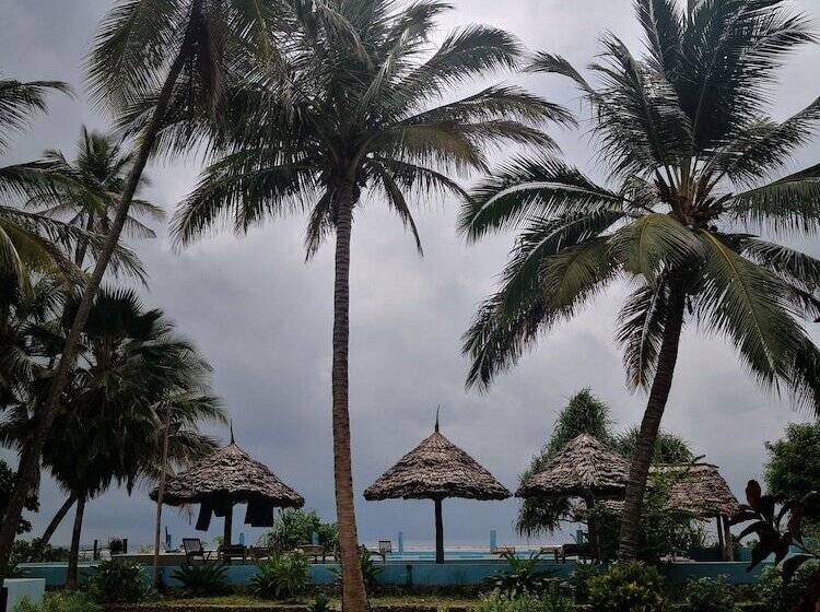 酒店 Mambo Beach Villas