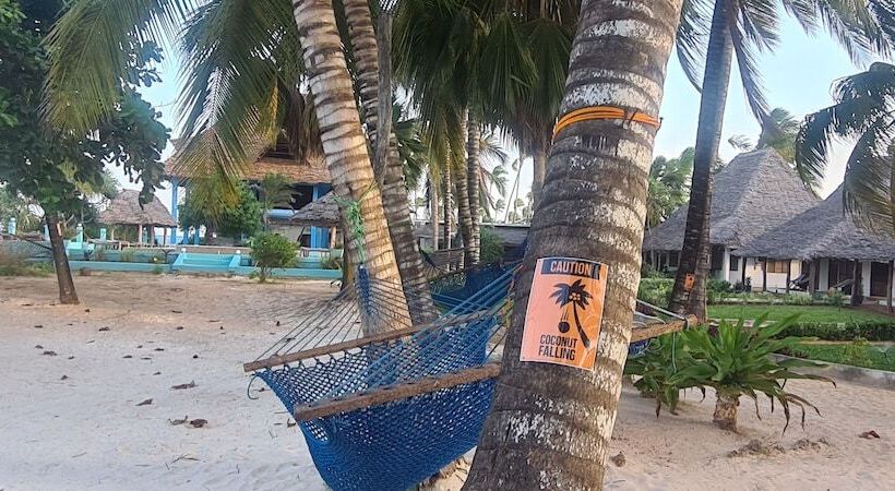 酒店 Mambo Beach Villas