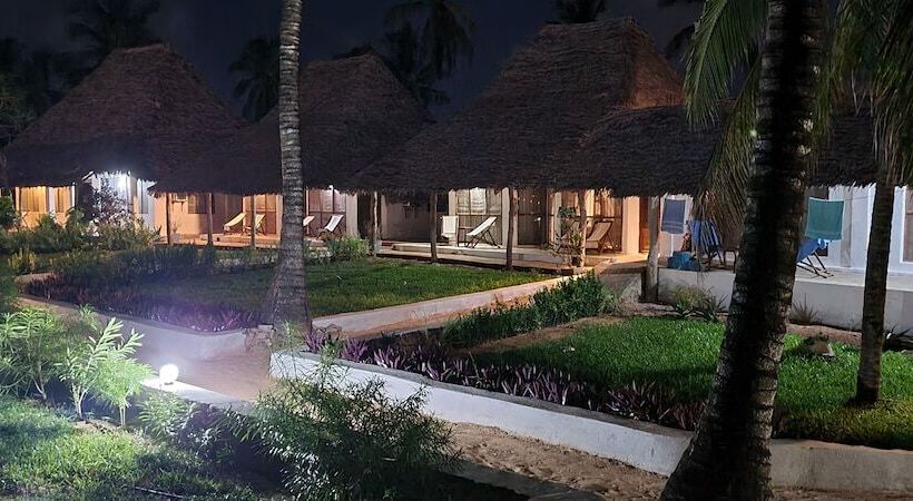 酒店 Mambo Beach Villas