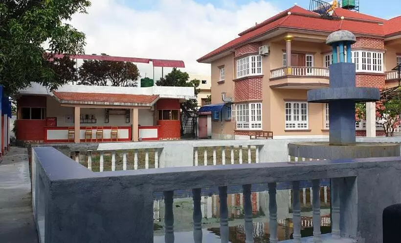 هتل London House Resort