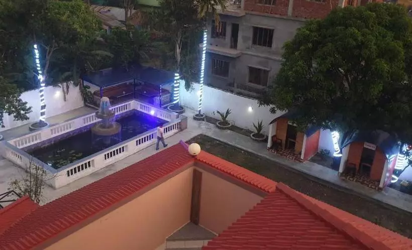 هتل London House Resort