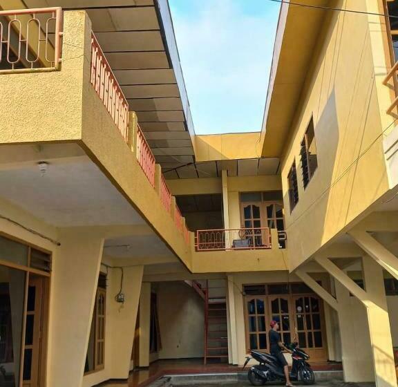 Hotel Oyo 90757 Am Key Villa Tretes 1