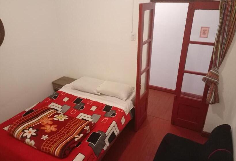 فندق صغير Sk Hostal