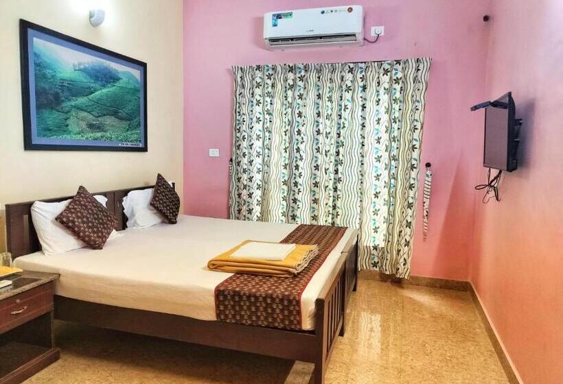 בית מלון כפרי Cherai Beach Valley