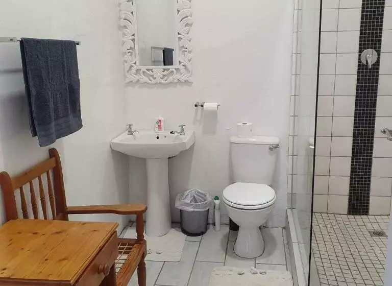 Majatalo Delikaat Bed & Coffee