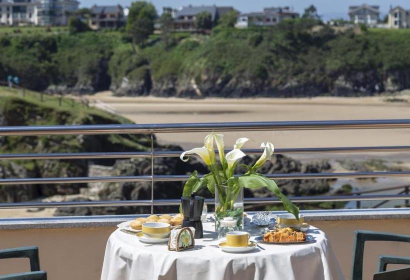 Apartamentos Turísticos Playa De Tapia