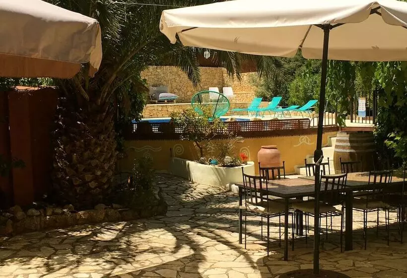 Arianella Holiday Home Penedes